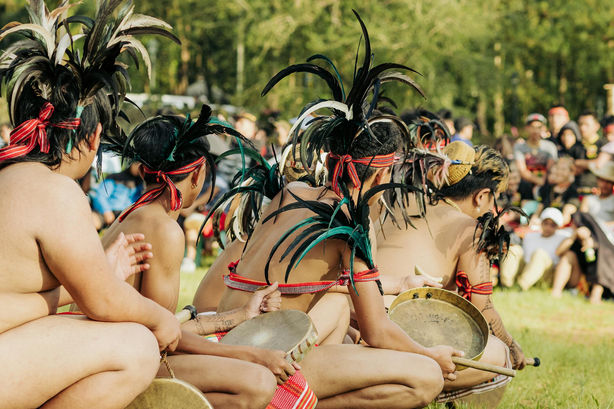 - Dagbonkingdom.com tribal members perform a traditional dance with - Dagbonkingdom.com